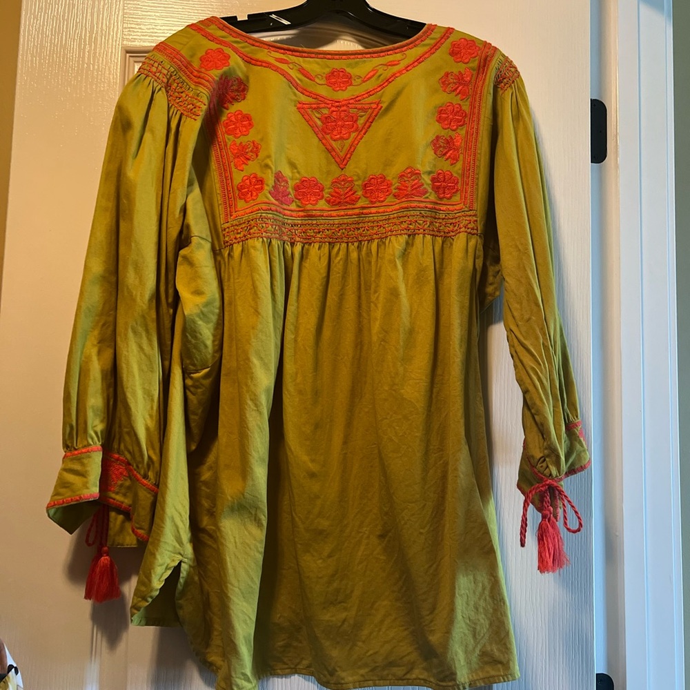 John Mark embroidered top